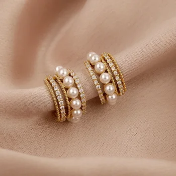 Нов C тип перлени обеци ретро INS вятър ниша дизайн многослойни обеци за жени на едро за продажба на луксозни бижута