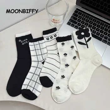 Новите черно-бели Чорапи, Пролетно-летни чорапи Ins с обемни Цветя, Корейски Дишащи Меш Сладки чорапи Kawaii Harajuku 0